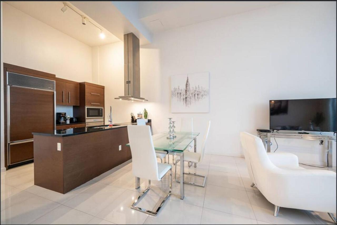 Beautiful One Bedroom Condo 16Ft Ceilings At The W Miami Esterno foto